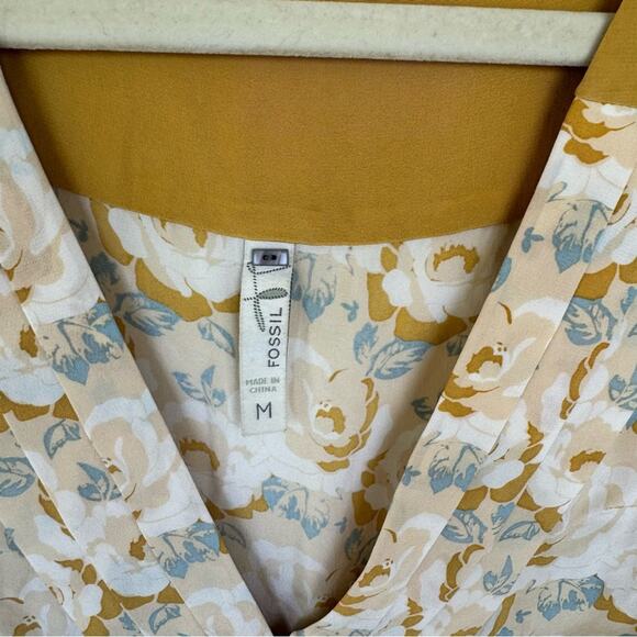 Fossil marigold floral pleated 100% silk v neck flowy blouse medium y2k retro - Picture 3 of 5